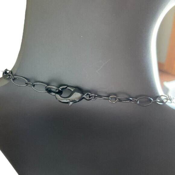 Black Floral Crystal Statement Necklace Adjustable Chain Lobster Clasp Closure - Picture 4 of 7